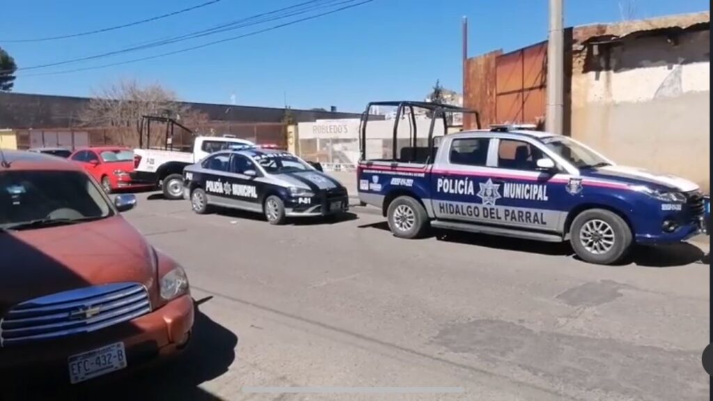 Se les baja de la ambulancia el hombre que se autolesionó en el barrio del conejo