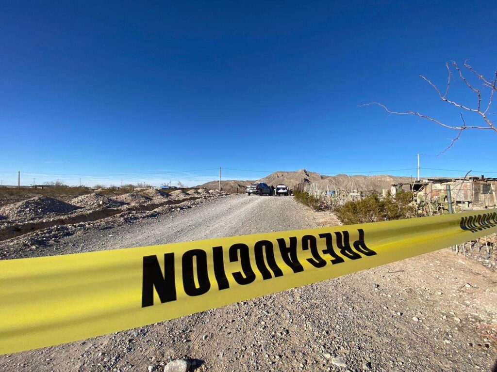 Lo asesinan y después lo dejan afuera de una vivienda en las orillas de la ciudad