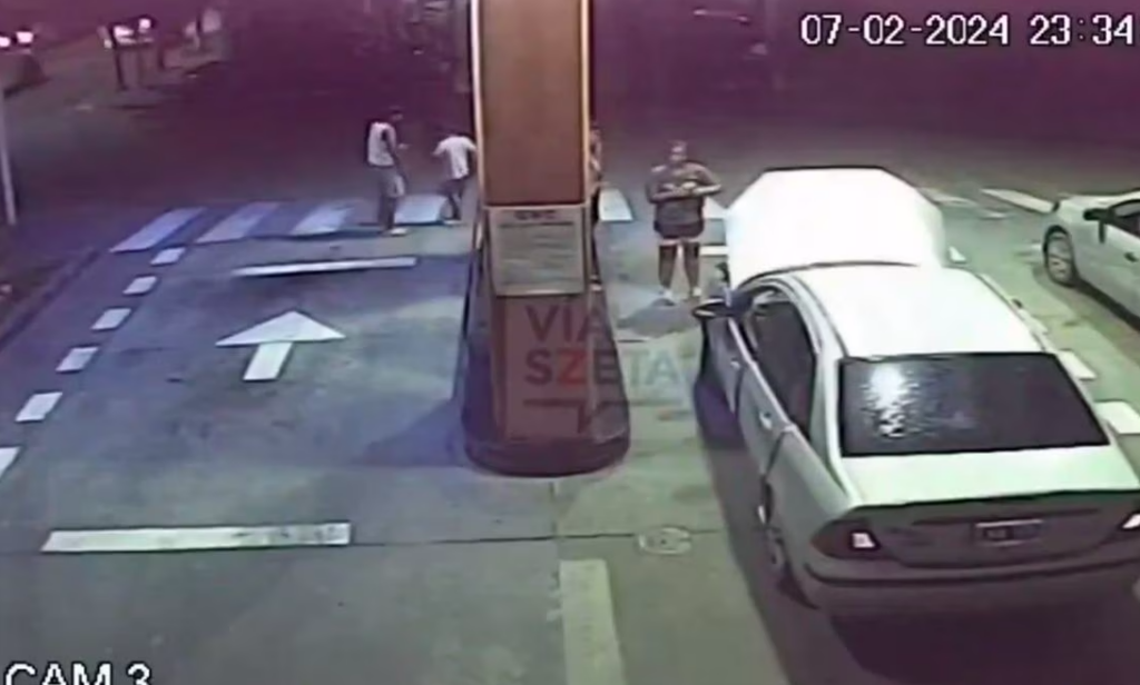 Explosión de cocaína en Argentina: la historia detrás del video viral que muestra el auto de una policía repleto de droga