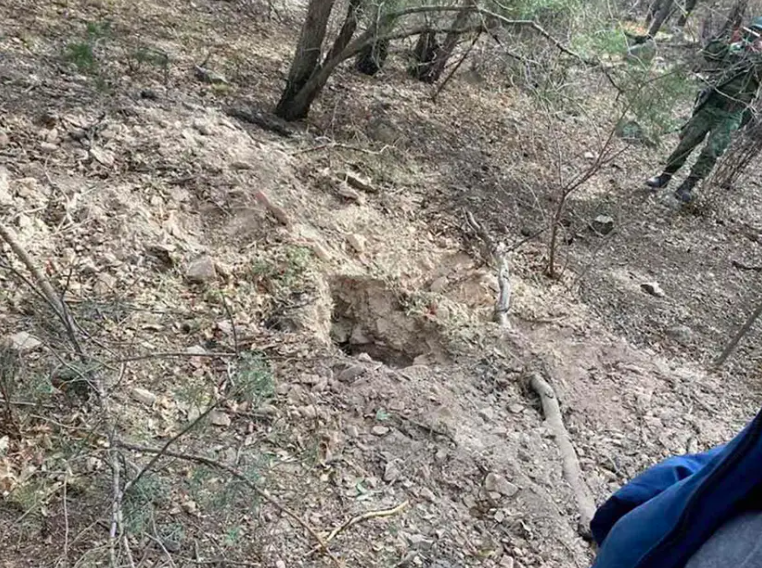 Fiscalía localiza fosa clandestina con tres cuerpos en Chihuahua; uno corresponde a persona desaparecida desde diciembre