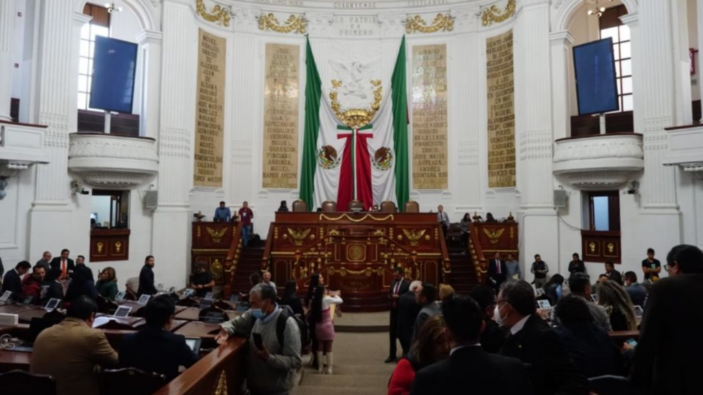 Sesión del Congreso de la CDMX se suspende por insuficiente asistencia