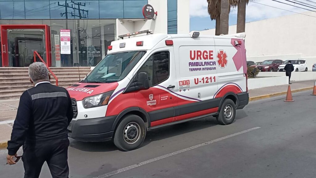 Cae de 3 metros de altura y queda mal herido; trabajaba dando mantenimiento