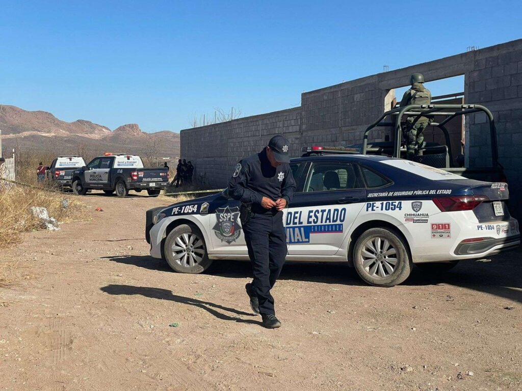 Dejan un cuerpo encobijado en un camino de terracería; tenía huellas de violencia