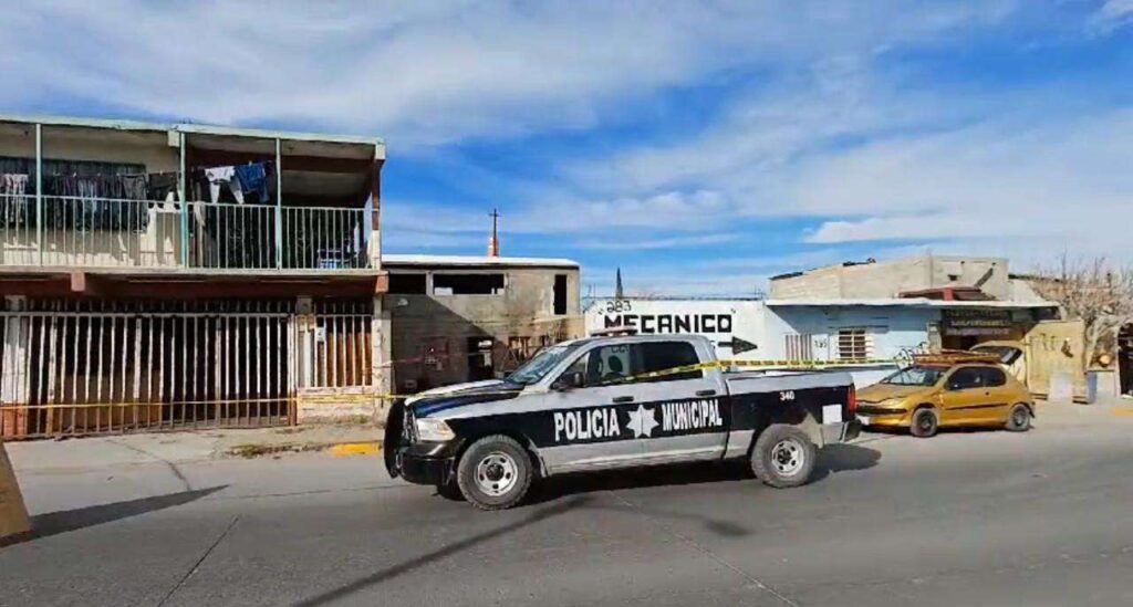 Hallan a un hombre asesinado dentro de su vivienda; presentaba huellas de violencia