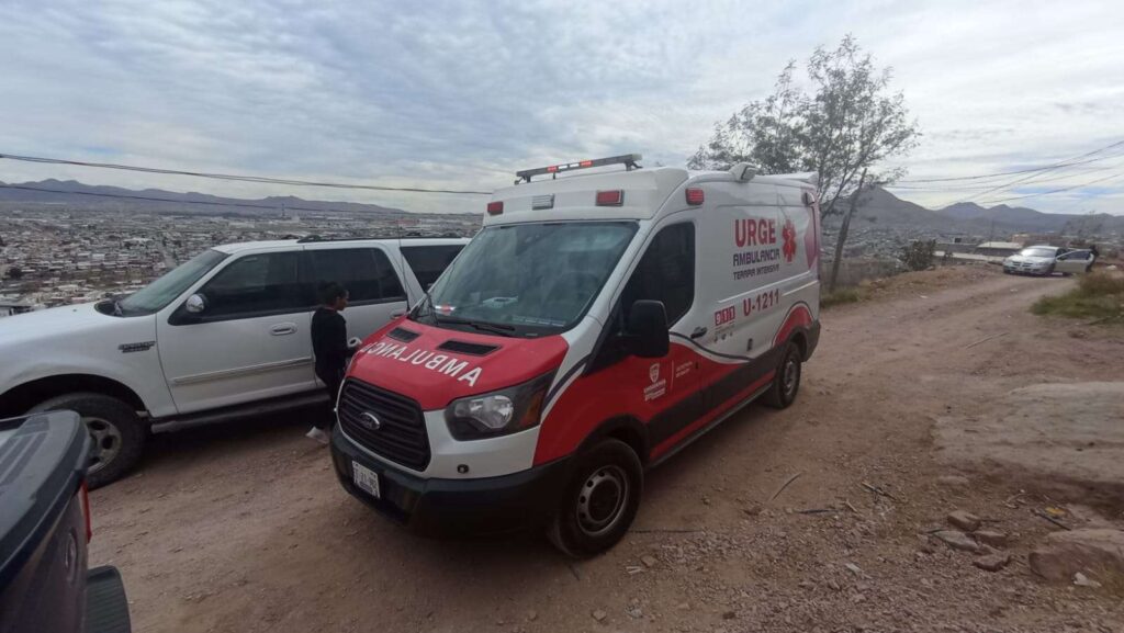 Es atacado por 2 sujetos al salir de su casa; resultó lesionado con arma blanca