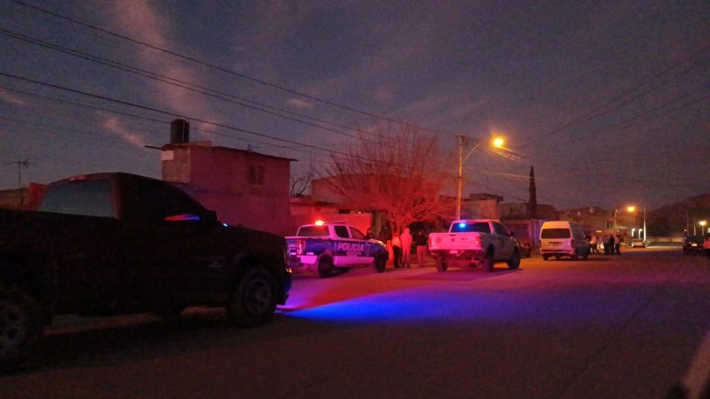 Encuentra a su hija de 14 años muerta dentro del baño; se quitó la vida