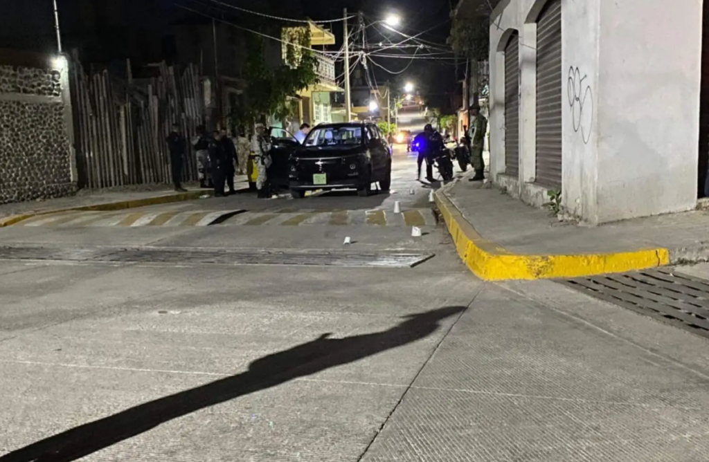 Atacan camioneta del periodista Andrés Salas en Morelos