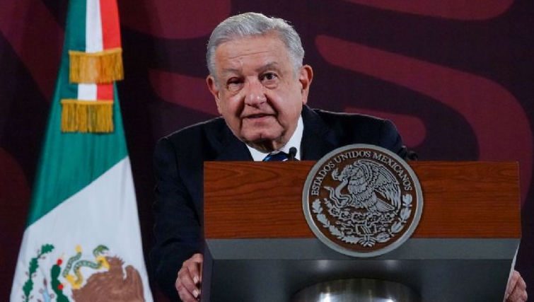 AMLO estrena sección en la Mañanera: «Quién es quién en los bots»