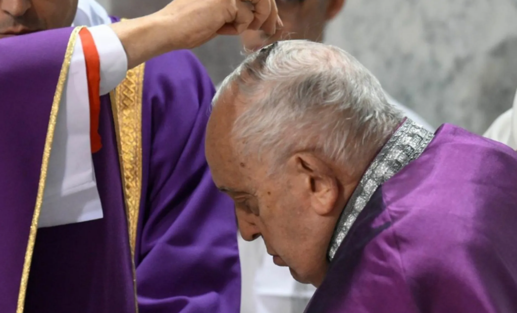 ¡De nuevo! Papa Francisco afirma que padece bronquitis