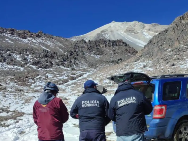 Hallan celular de José Luis Díaz, último alpinista desaparecido en Pico de Orizaba