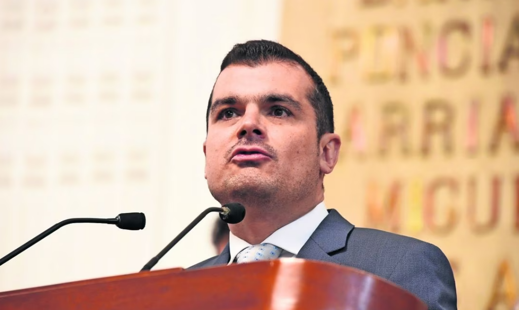 Buscan desaparecer poderes en Guerrero y Michoacán por «falta de autoridad»