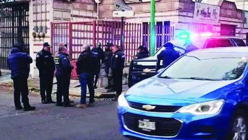Enfrentamiento entre policías deja un muerto y dos heridos en Toluca