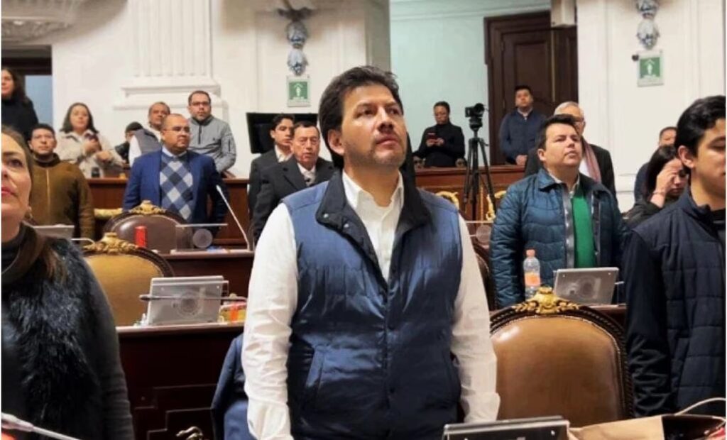 Diputados experredistas y expriistas buscan formar Asociación Parlamentaria en Congreso de CDMX