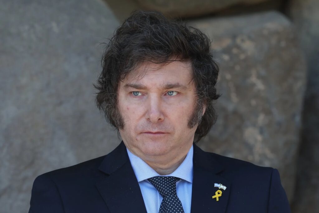 Milei despide a dos altos cargos ligados a gobernadores considerados «traidores»