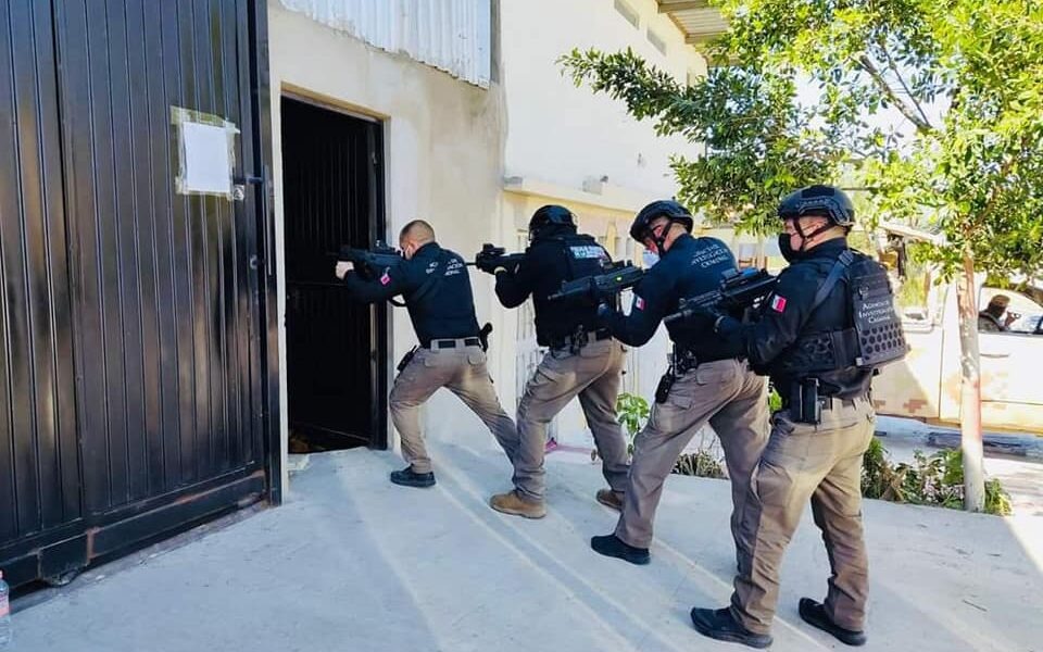 Catearon casas y hallaron cartuchos de varios calibres