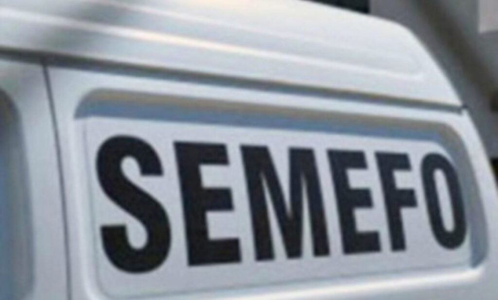 Comando armado balea Semefo en Guerrero, golpea a trabajadores y quema un cuerpo