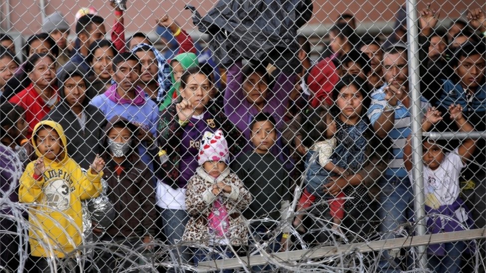 Grupos humanitarios denuncian "acoso legal" en frontera EU-México