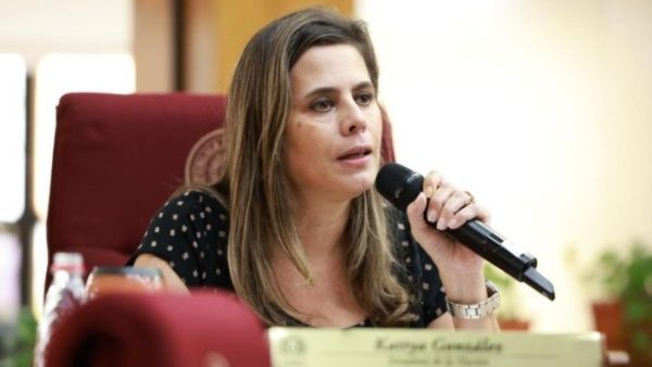 Kattya González: la exsenadora que desafía al Partido Colorado y al expresidente Cartes