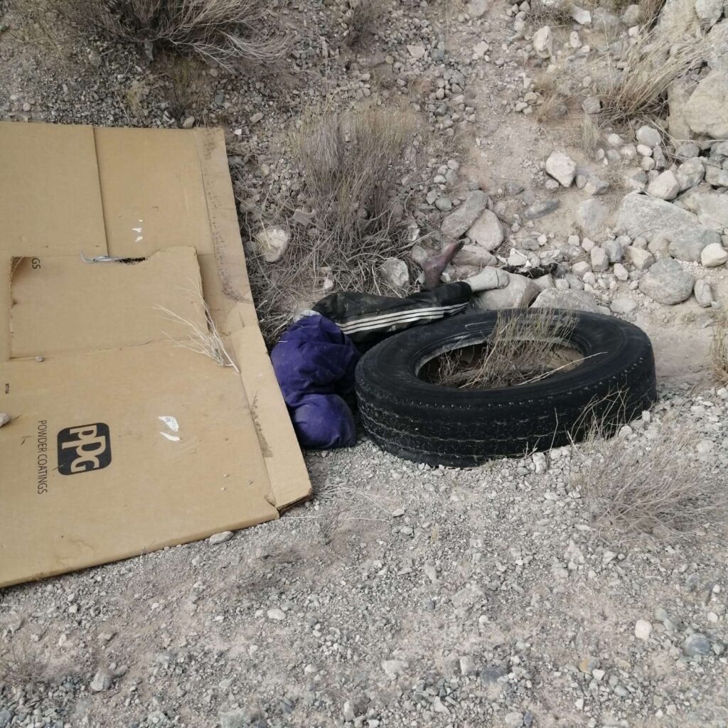 Asesinan a 2 hombres y dejan los cuerpos abandonados en la vía pública
