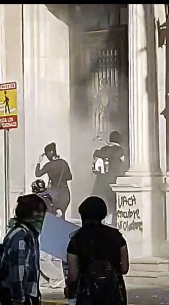 Rectoría de la UACH una de las afectadas en marcha 8M