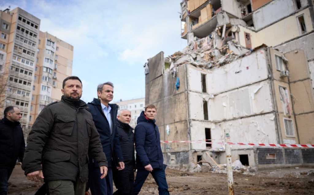 Explosivo ruso cae a 150 metros de Zelenski y primer ministro griego