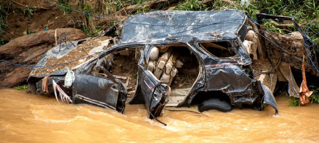 Inundaciones y deslaves dejan 26 muertos en Indonesia
