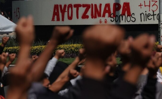 Gobierno de Guerrero insiste en que hay dos policías detenidos «de manera voluntaria» tras caso de normalista asesinado