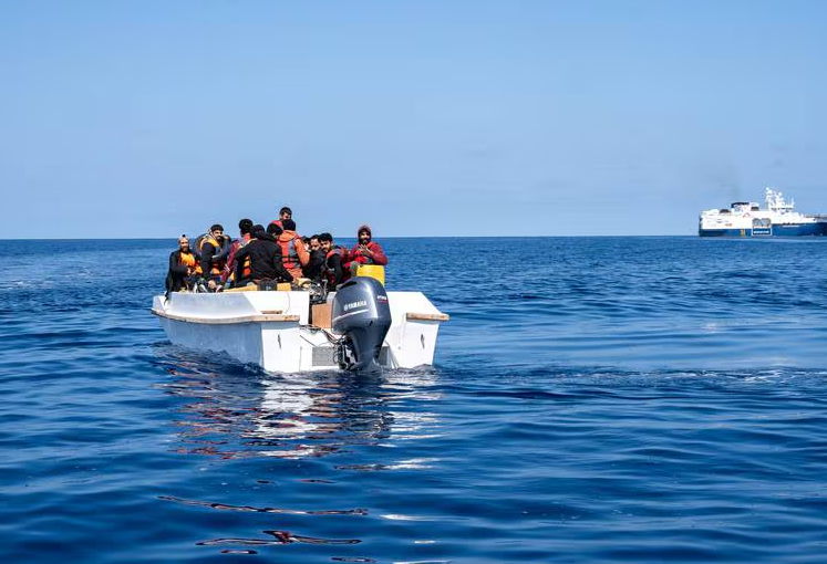En Libia, encuentran 65 cuerpos de migrantes en fosa común