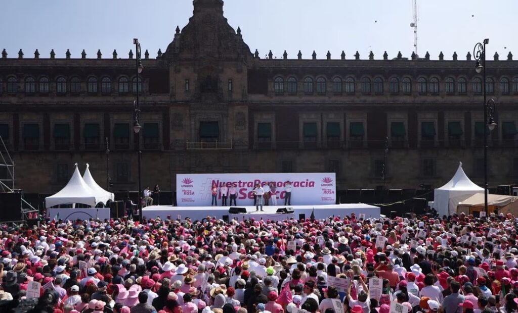 CNDH acusa a la Marcha por la Democracia por discursos racistas y clasistas