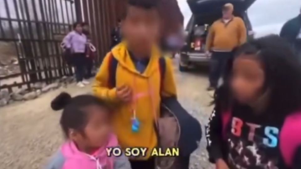 Tres niños abandonados en frontera por «polleros» se reúnen con su madre en Nueva York