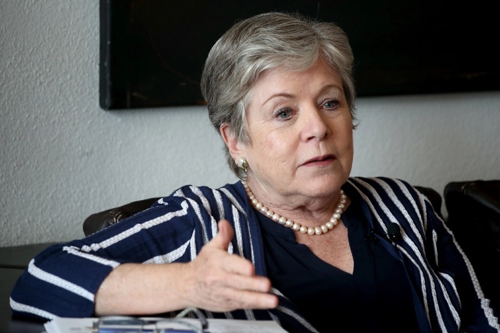 SRE designa a Gómez-Robledo y Pensado Moreno como embajadores eminentes