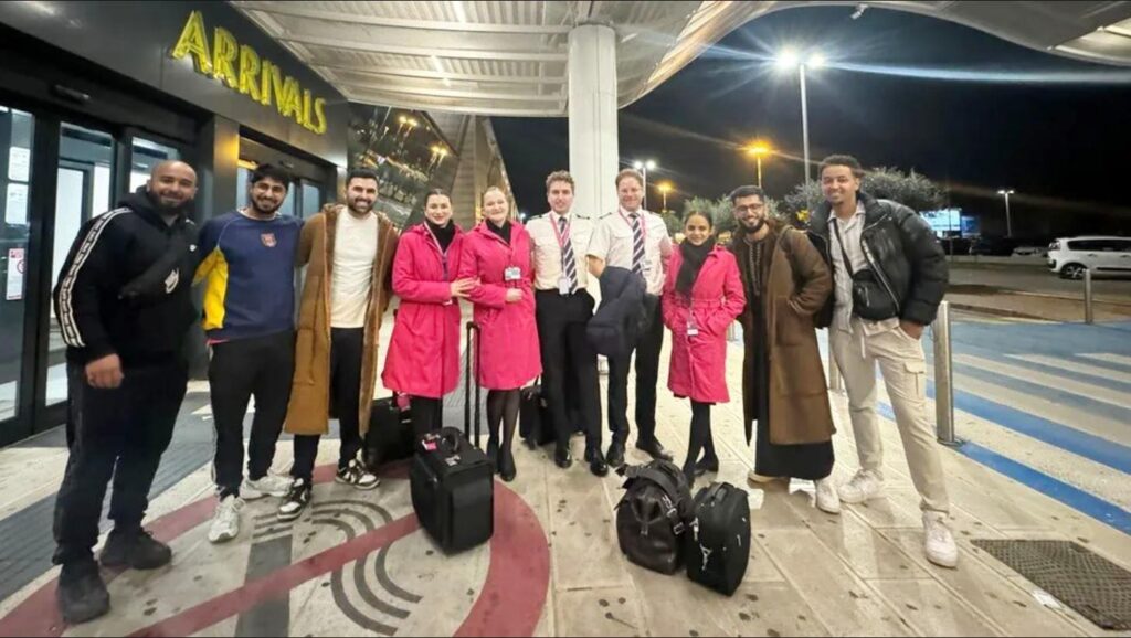 ¡Un milagro! Doctor realiza parto en pleno vuelo a Londres