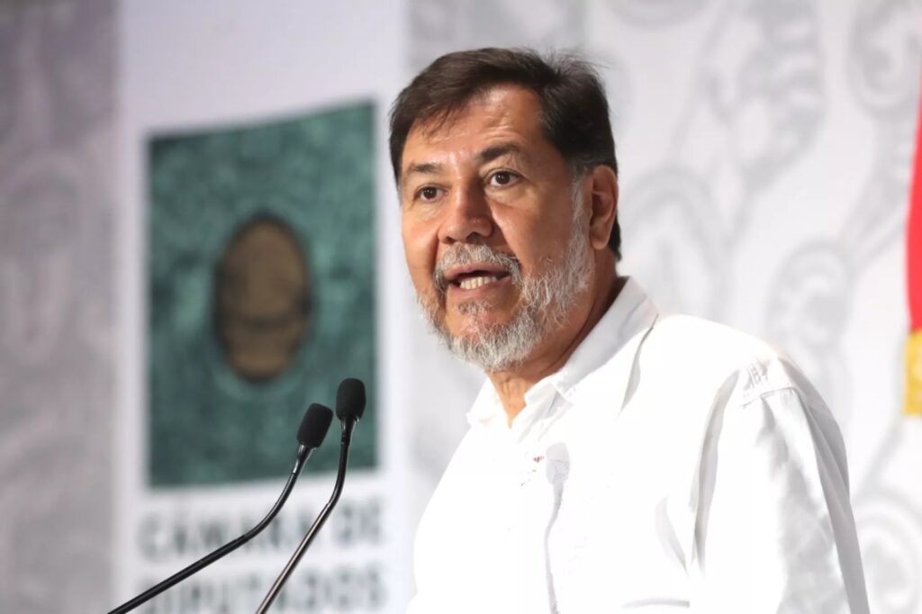 Noroña acusa al PAN de «usar» al INE al pedir campaña sobre programas sociales