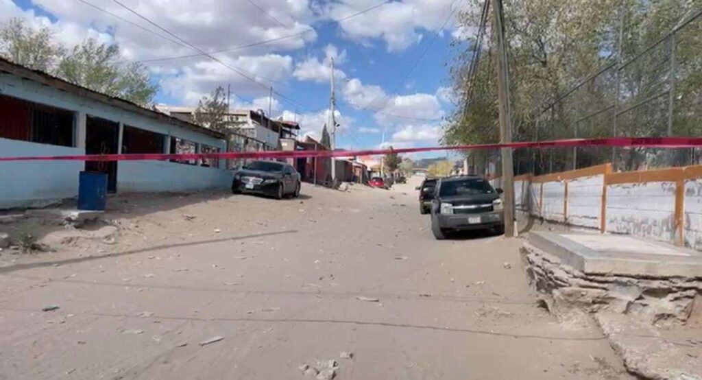 Lo atacan a balazos afuera de una vivienda; en el lugar se aseguraron 7 casquillos