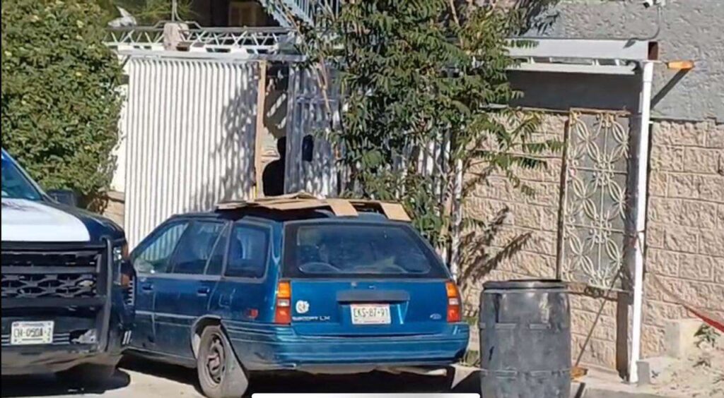 Lo hallan muerto dentro de su casa; había un arma larga enseguida del cuerpo