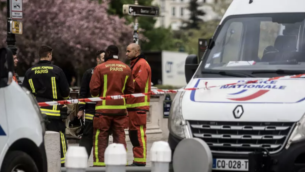 Tragedia en París: Incendio en edificio residencial cobra tres vidas