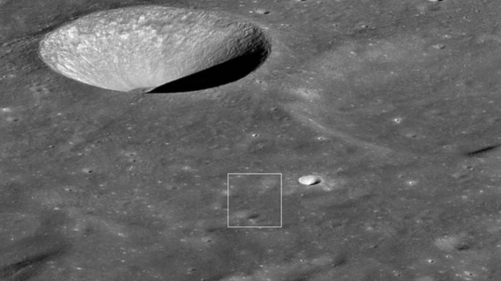 Descubrimiento de la NASA: la luna oculta una ‘Tabla de Surf’