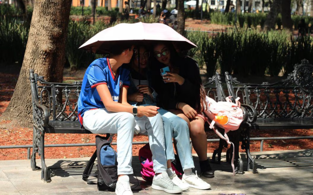 La Ciudad de México alcanza un máximo histórico de temperatura, registrando 32.9 grados
