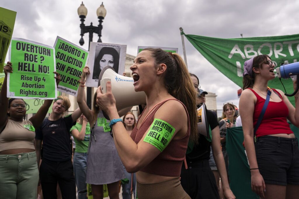 Esterilizaciones en EU se disparan tras prohibición del aborto