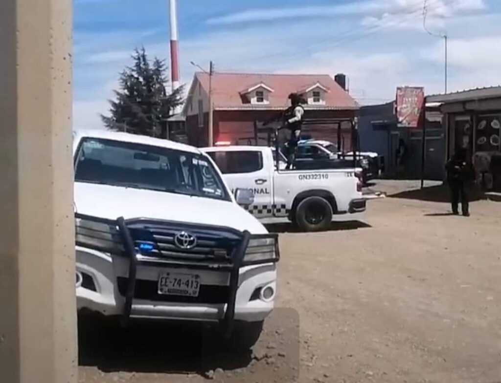 Lo asesinan con armas de grueso calibre afuera de una vivienda; está sin identificar