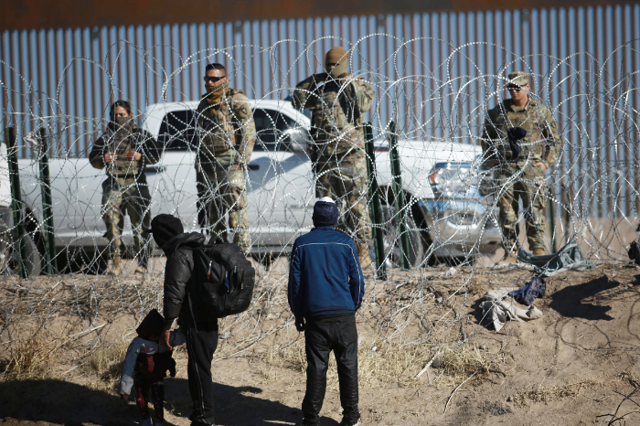El cruce no regulado en la frontera entre Estados Unidos y México persiste a pesar de las leyes antiinmigrantes