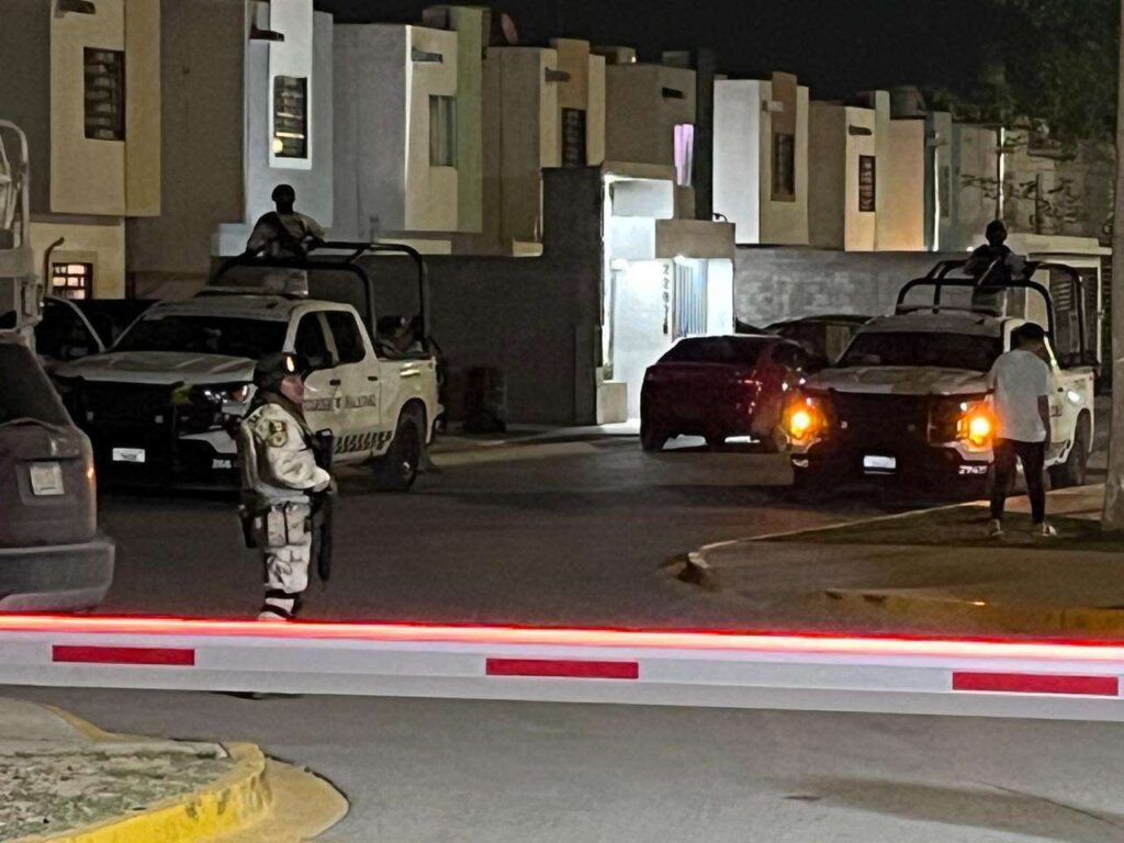 Lo asesinan a balazos afuera de una vivienda; ya fue identificado