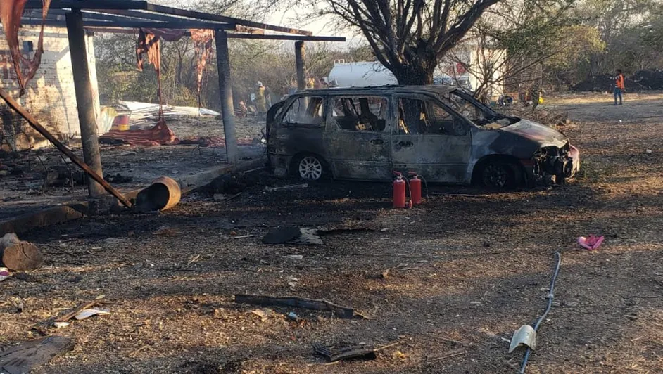 Mueren cinco tras explosión de polvorín en Ayotlán, Jalisco