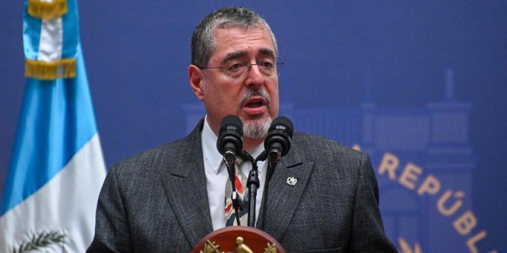 Bernardo Arévalo busca aval de máxima corte para remover a fiscal general