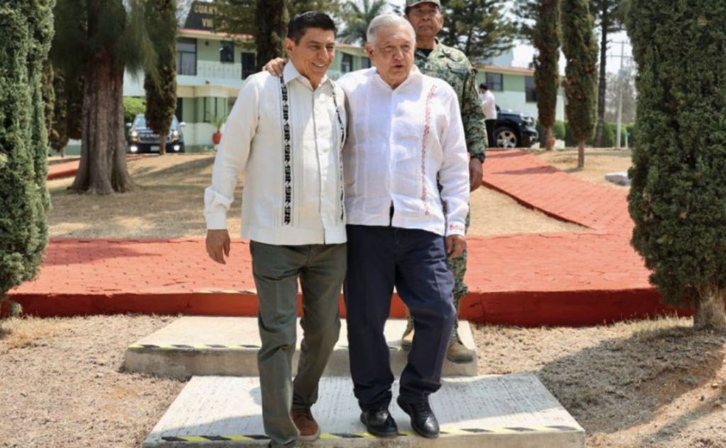 AMLO lleva a cabo visita para supervisar obras de infraestructura en Oaxaca