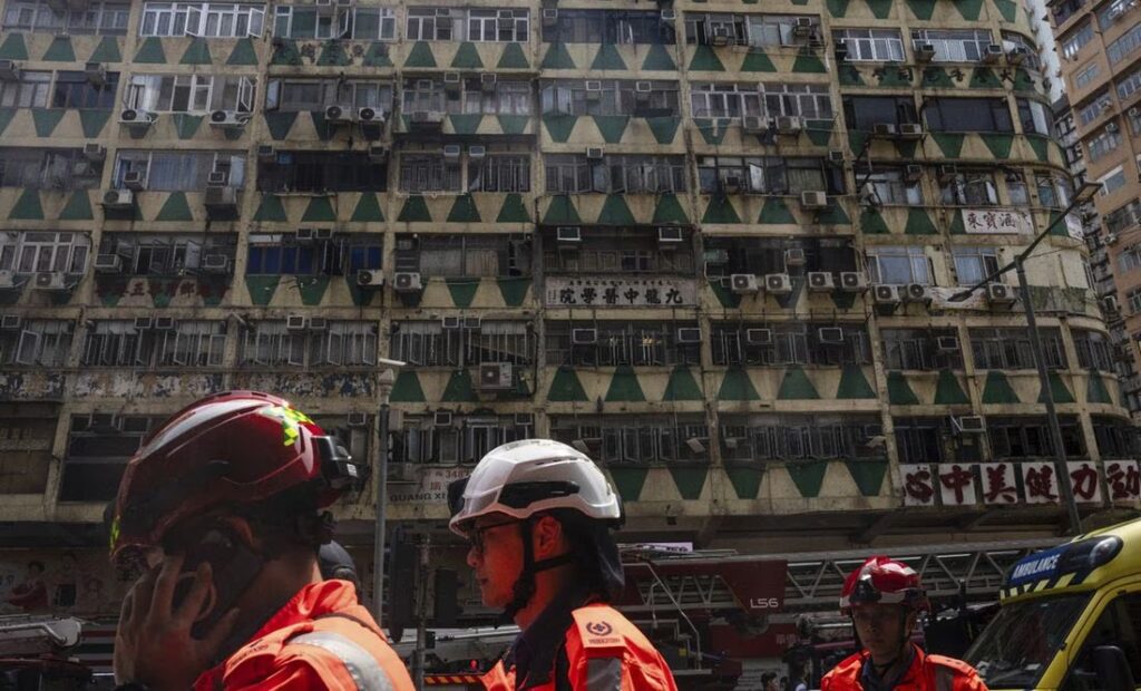 ¡Tragedia! Edificio de Hong Kong se incendia;  hay heridos y muertos