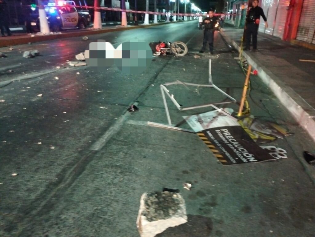 Pareja se accidenta en moto y muere el varón