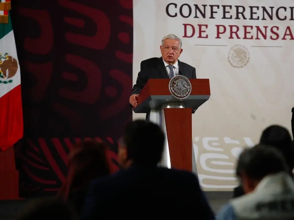 AMLO avala suspender discusión de pensiones para evitar que lo anule el Poder Judicial