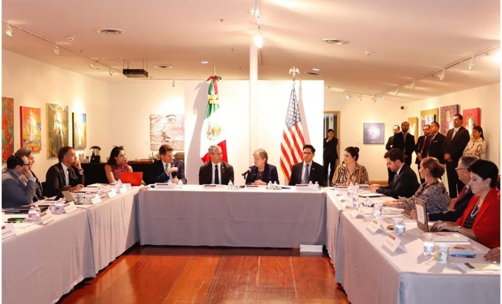 Canciller Bárcena llama a cónsules de México en Texas a reforzar estrategia contra ley SB4
