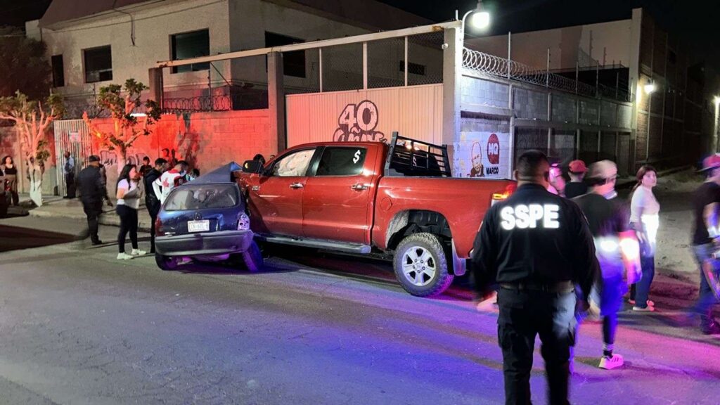 Trágico choque deja a un conductor sin vida; fue embestido por otra camioneta